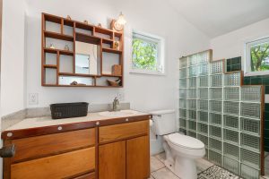 FEATHERS Guesthouse – on 4 Parcels – Great OPPORTUNITY with Financing