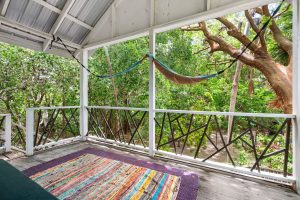 FEATHERS Guesthouse – on 4 Parcels – Great OPPORTUNITY with Financing