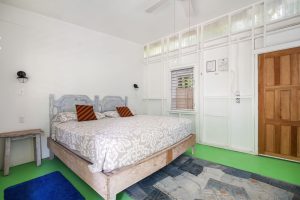 FEATHERS Guesthouse – on 4 Parcels – Great OPPORTUNITY with Financing
