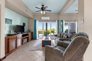 Waterfront Condo 2B2B +1200 Sq Ft $319,000