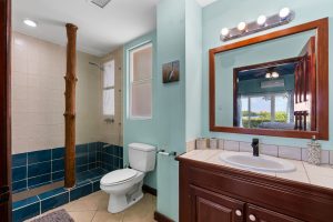 Waterfront Condo 2B2B +1200 Sq Ft $319,000