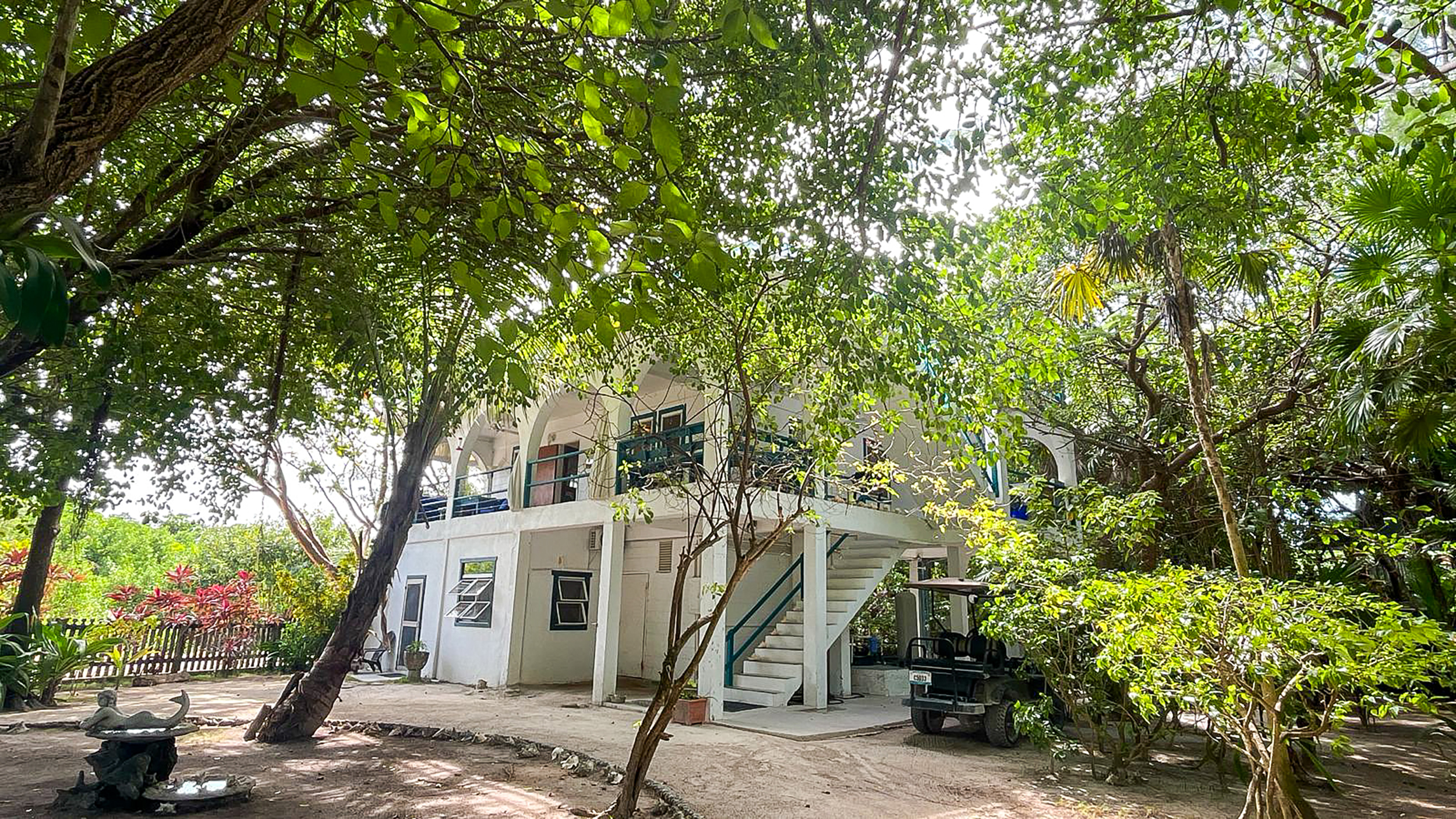 FEATHERS Guesthouse – on 4 Parcels – Great OPPORTUNITY with Financing $1,700,000