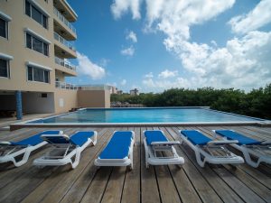 Coconuts Blue at Coconuts Caribe