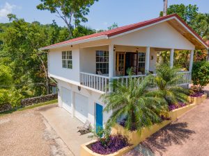 Luxurious 6.2 Acre Private Estate- Cayo District