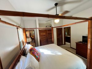 Spacious 1 Bedroom Condo Minutes from Secret Beach! WhatsApp +501.610.2731