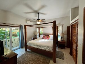 Spacious 1 Bedroom Condo Minutes from Secret Beach! WhatsApp +501.610.2731