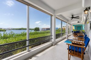 Modern Waterfront Villa 3B-2B – with Complete Remodel!