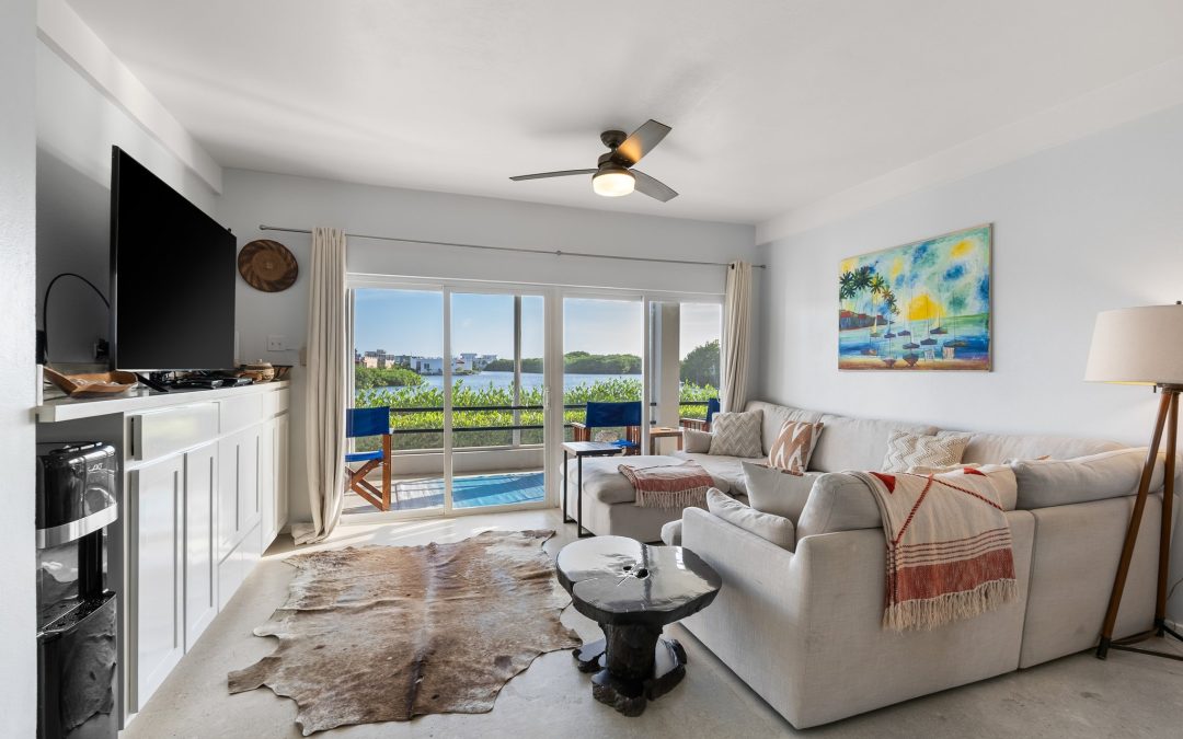 Modern Waterfront Villa 3B-2B – with Complete Remodel!