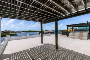 Modern Waterfront Villa 3B-2B – with Complete Remodel!