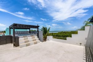 Modern Waterfront Villa 3B-2B – with Complete Remodel!