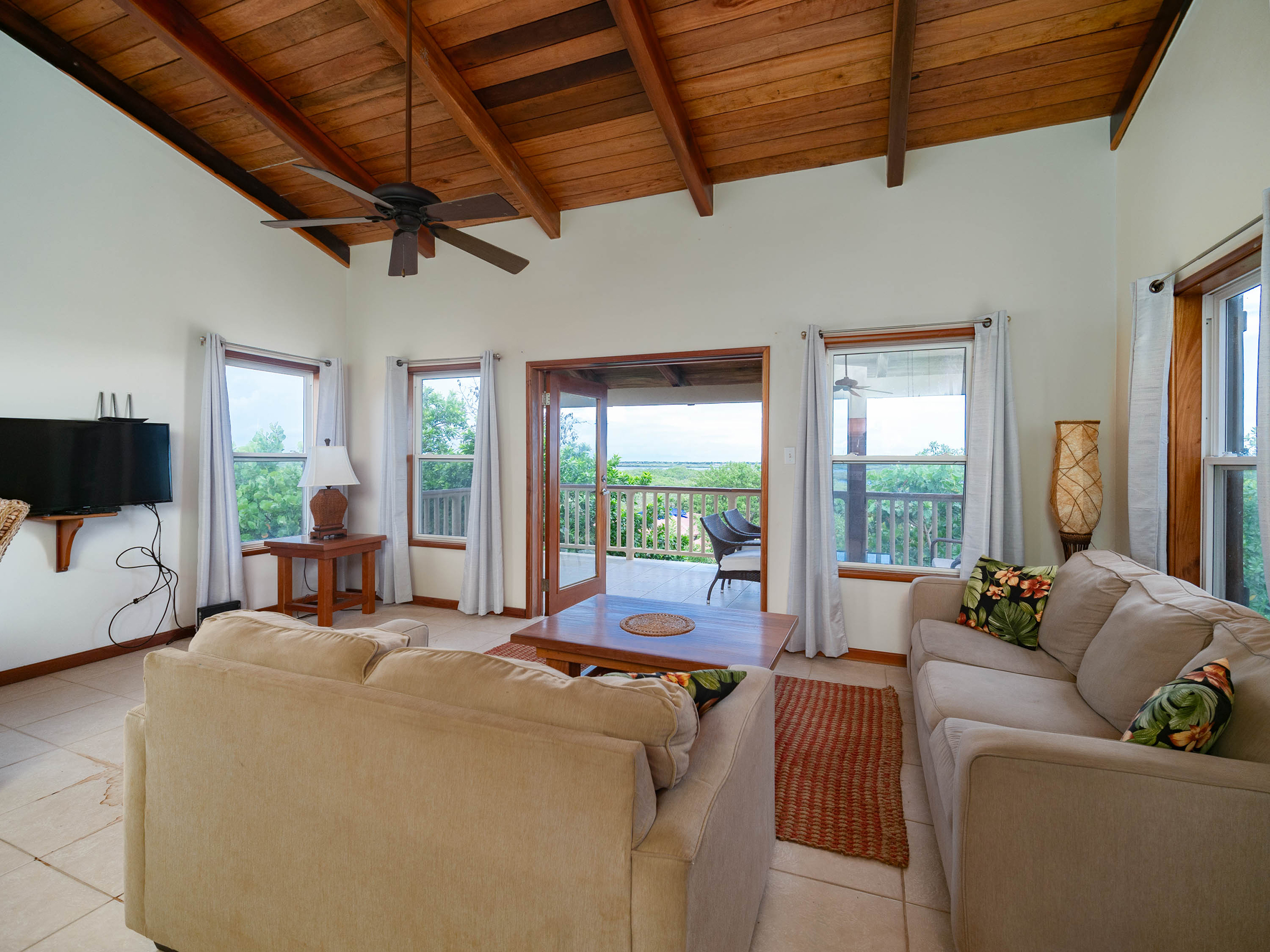 Residences at Barrier Reef 15C SOLD !