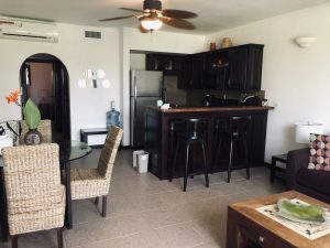 Royal Palms Condo – 2 Bed 1 Bath