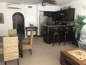 Royal Palms Condo – 2 Bed 1 Bath
