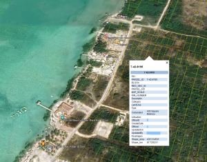 Great Vacant Lot in the Heart of Secret Beach