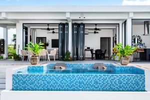 Sea Breeze at Eden Bay