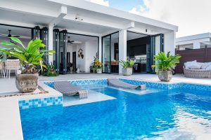 Sea Breeze at Eden Bay