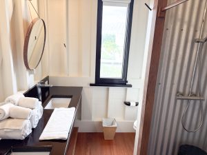 Mahogany Bay Village – Canalfront Keeping Suites