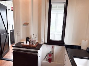Mahogany Bay Village – Canalfront Keeping Suites