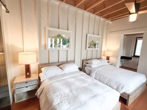 Mahogany Bay Village – Canalfront Keeping Suites