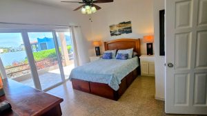 Beautifully Renovated 3-Bedroom Waterfront Home Minutes from San Pedro!